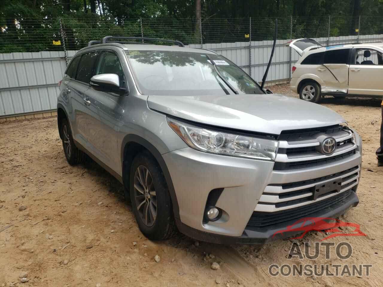 TOYOTA HIGHLANDER 2019 - 5TDJZRFH4KS577299