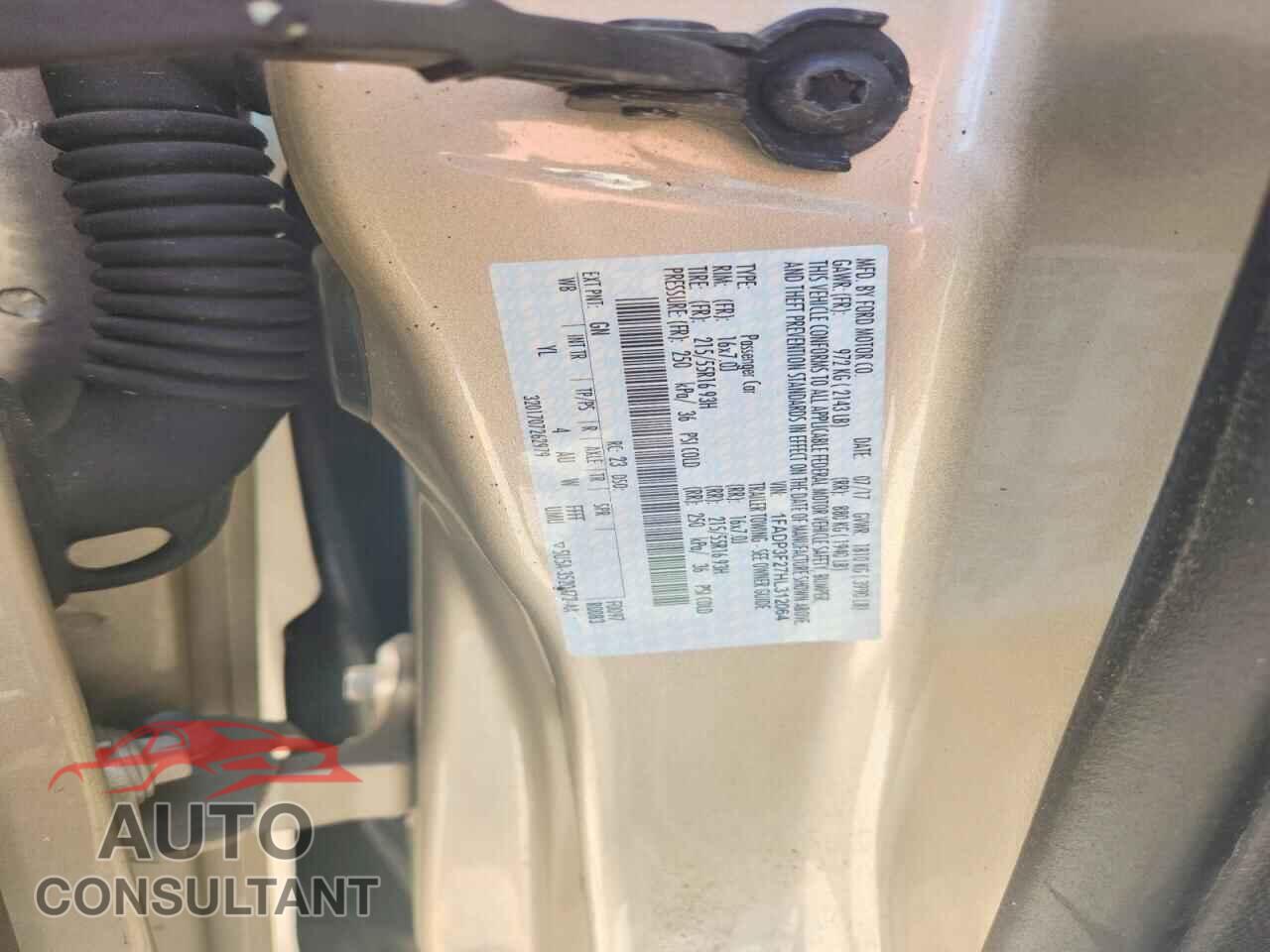 FORD FOCUS 2017 - 1FADP3F27HL312064