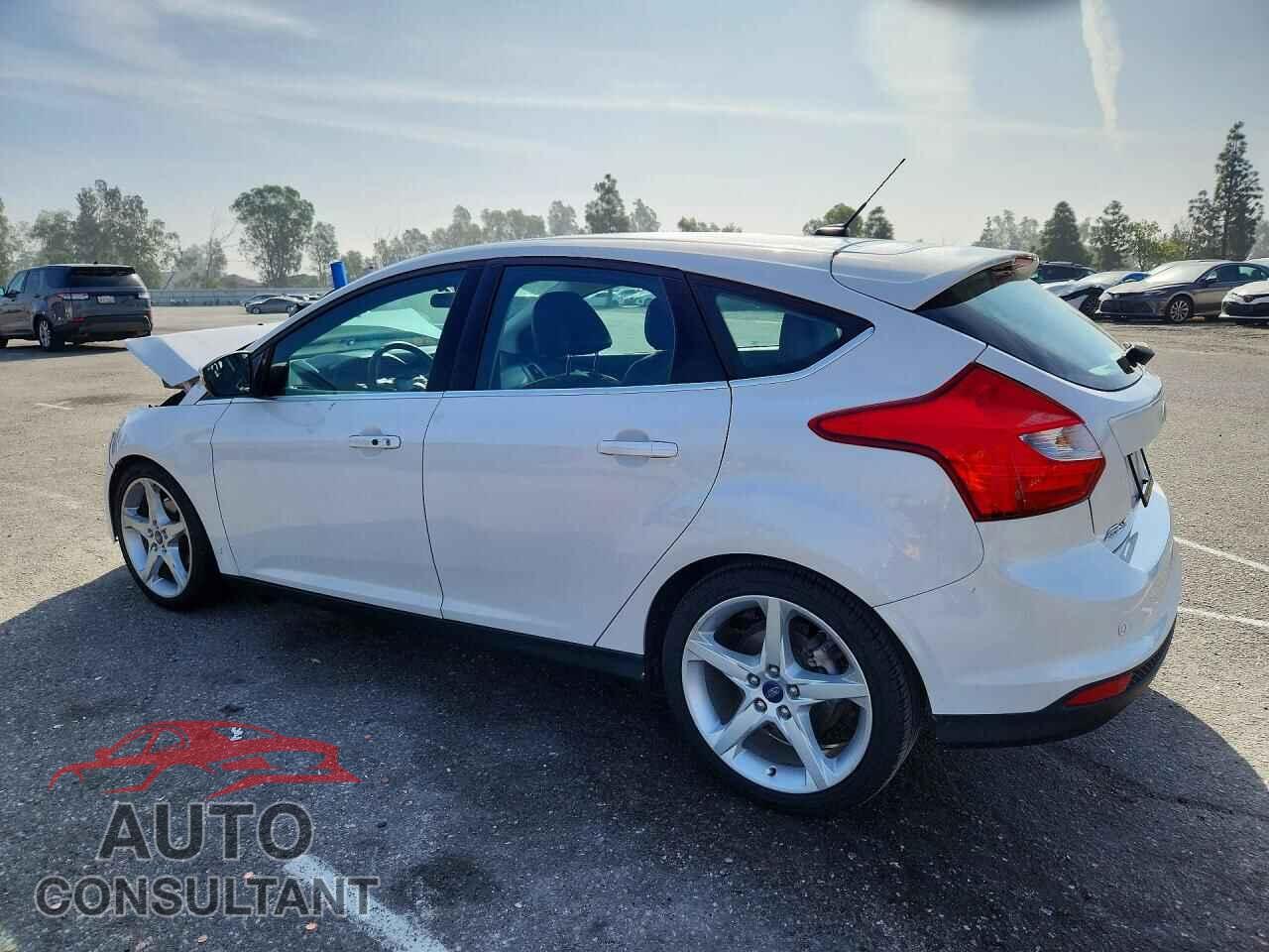 FORD FOCUS 2014 - 1FADP3N25EL422480