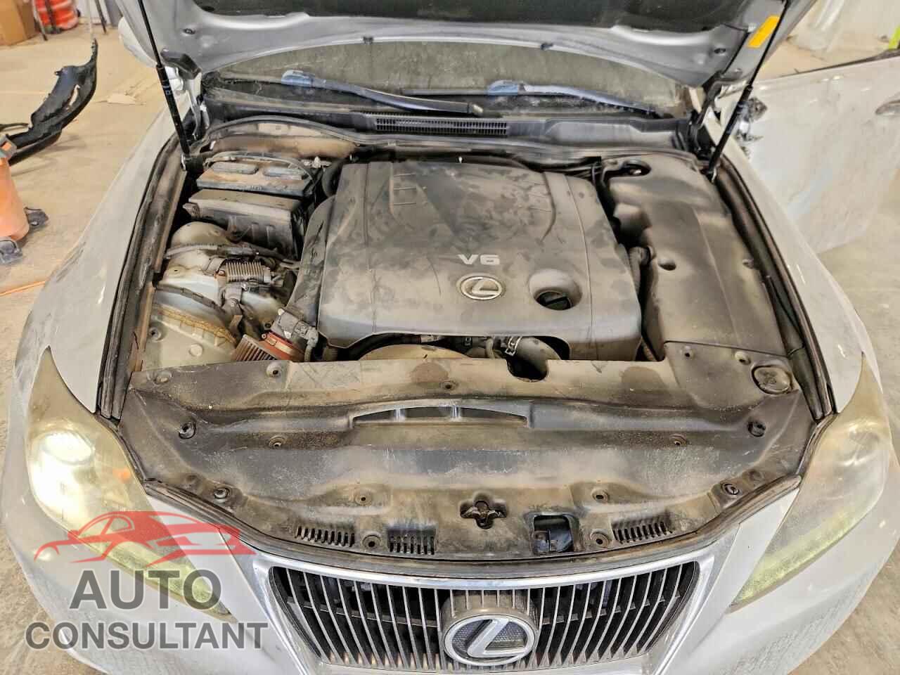 LEXUS IS 2013 - JTHCF5C25D5061860
