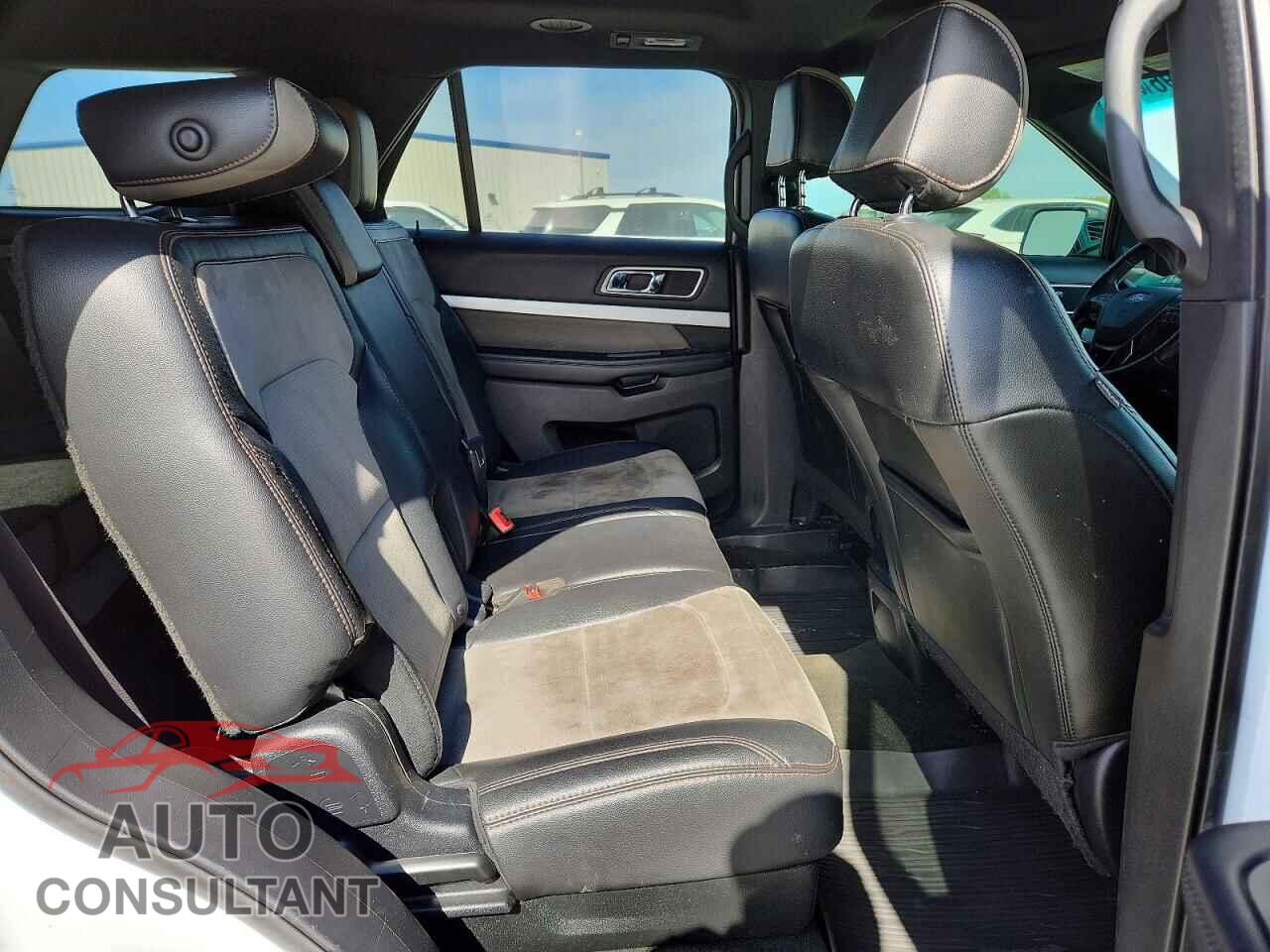 FORD EXPLORER 2017 - 1FM5K8D85HGA00931