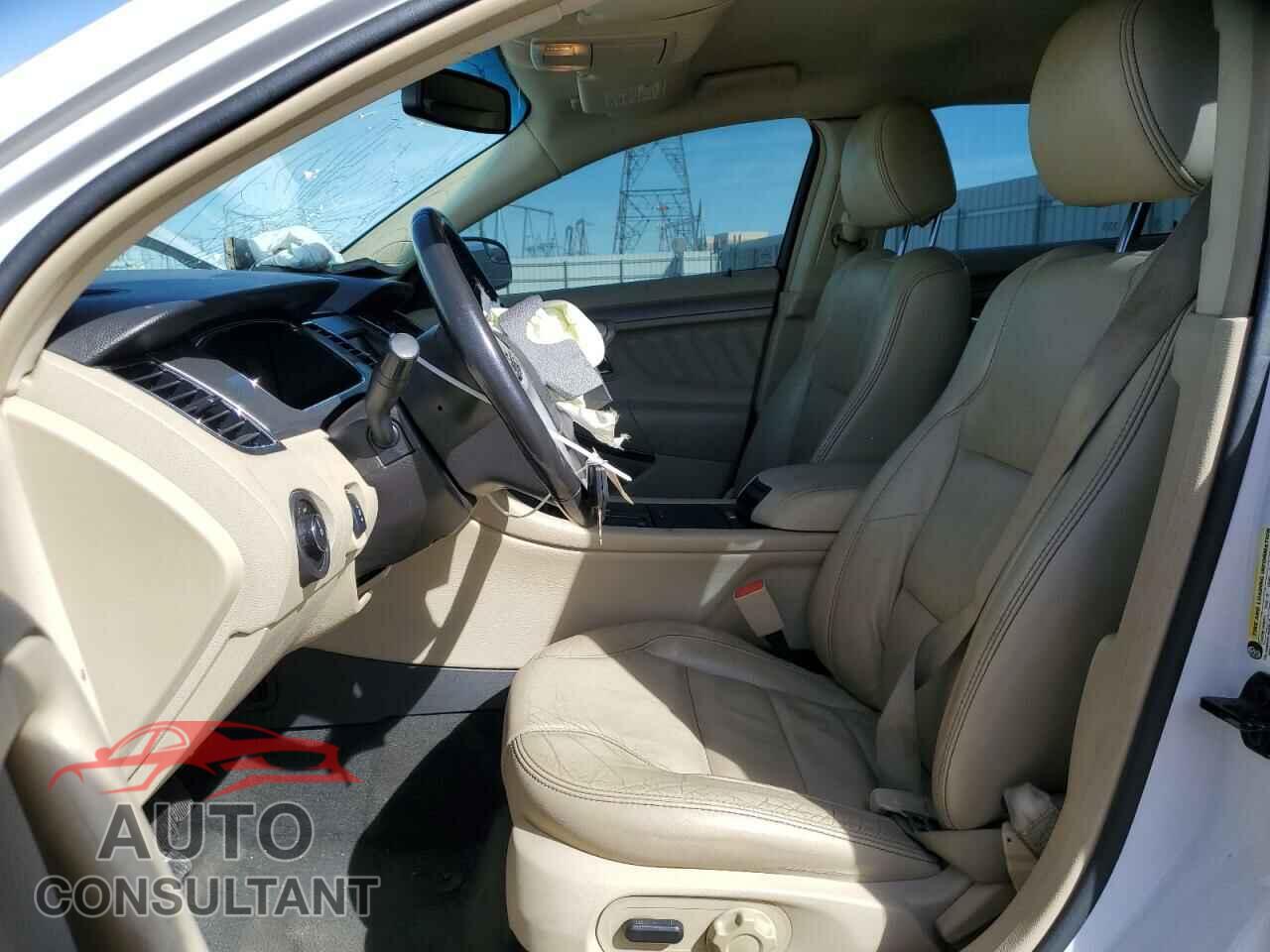 FORD TAURUS 2013 - 1FAHP2E88DG210048