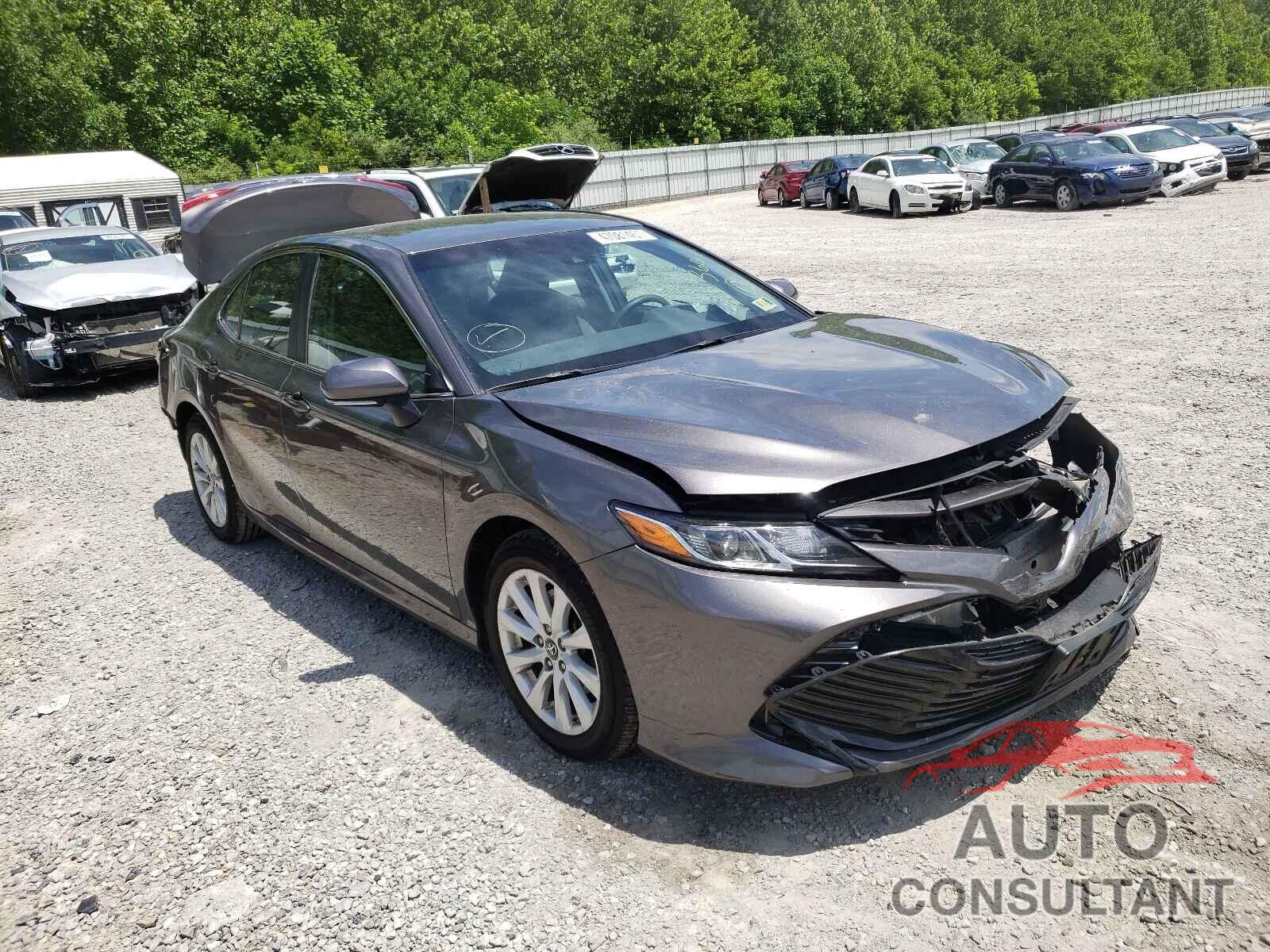 TOYOTA CAMRY 2018 - 4T1B11HK7JU111684