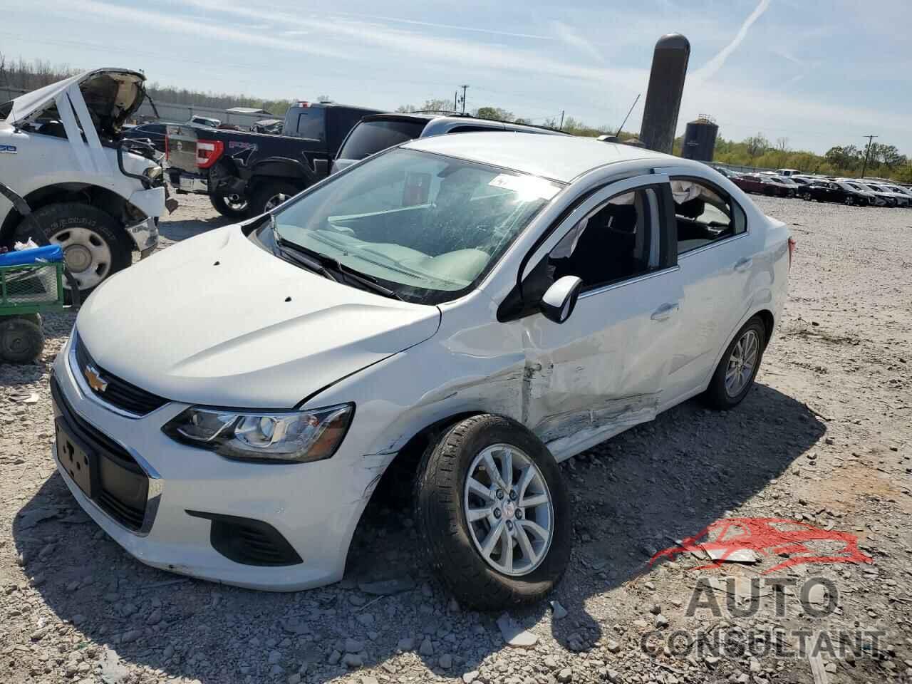 CHEVROLET SONIC 2017 - 1G1JD5SG5H4129235