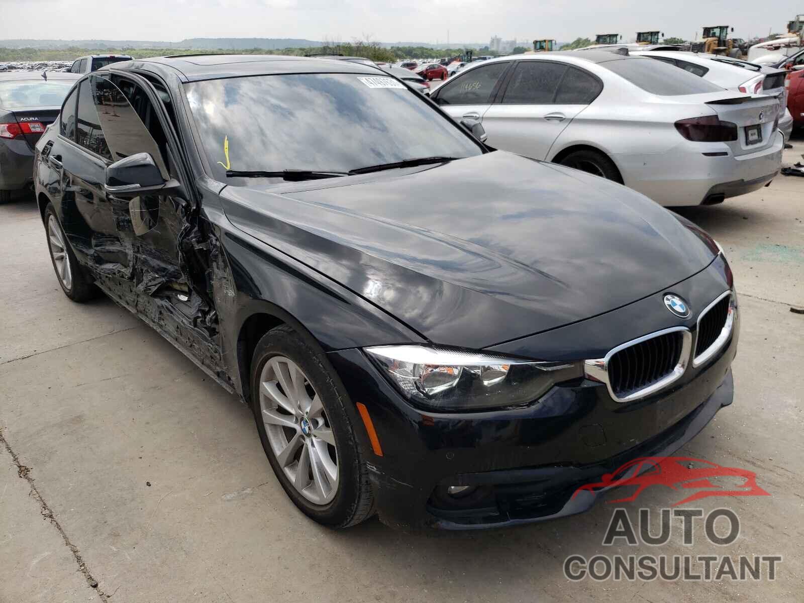 BMW 3 SERIES 2017 - WBA8A3C34HK693062