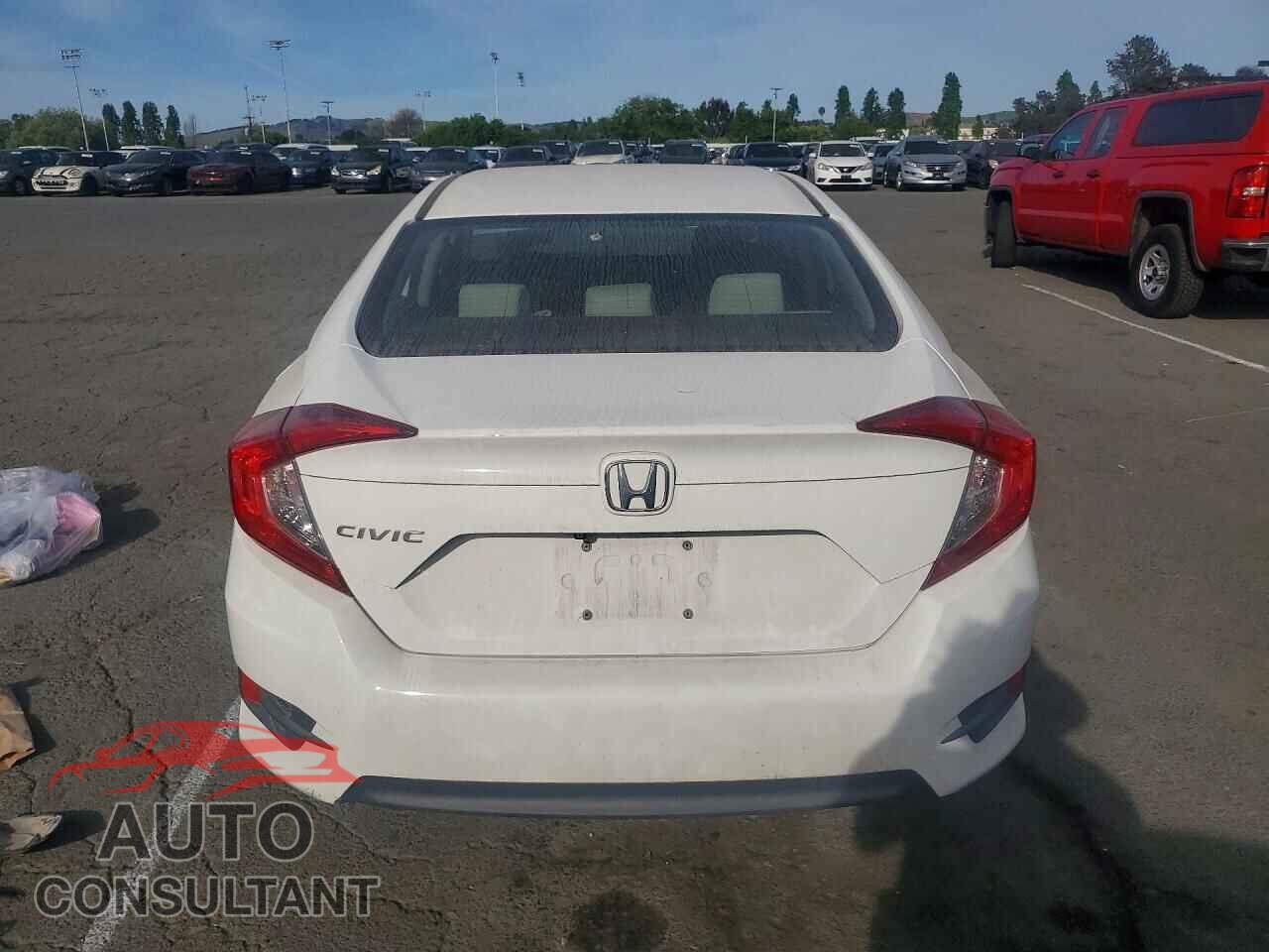 HONDA CIVIC 2017 - 2HGFC2F56HH520132