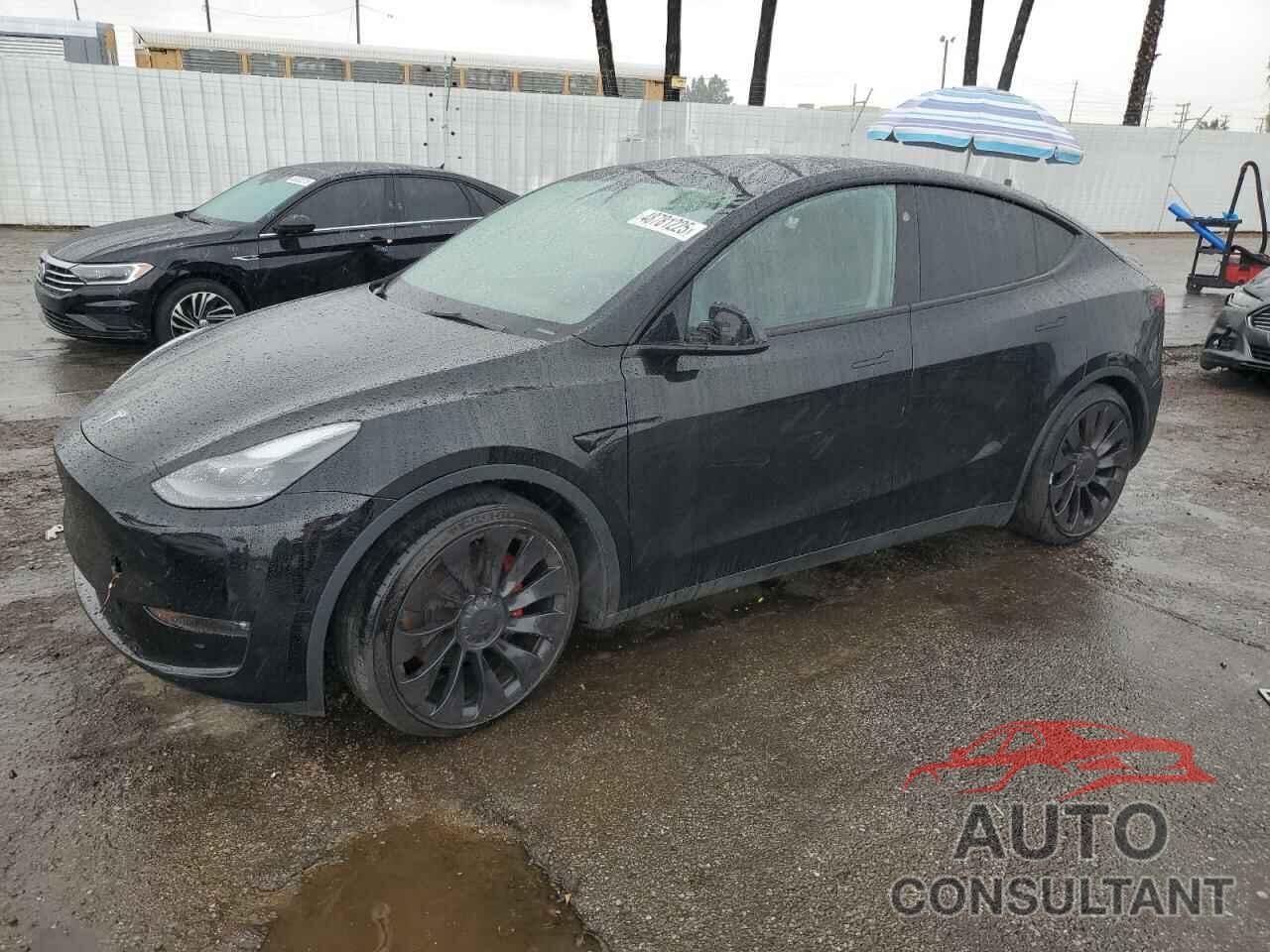 TESLA MODEL Y 2023 - 7SAYGDEF1PF924254