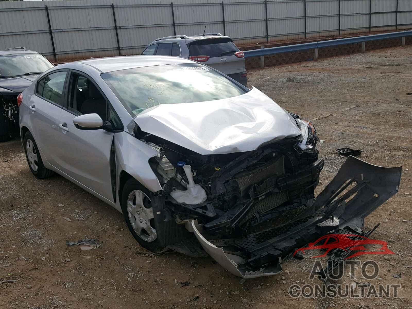 KIA FORTE 2015 - KNAFK4A65F5329882