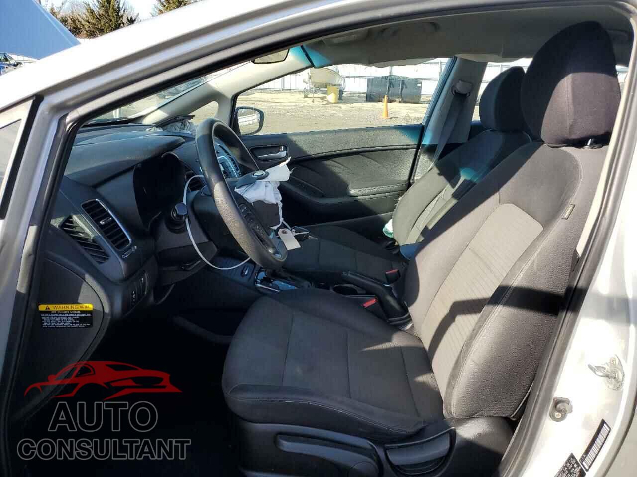 KIA FORTE 2017 - 3KPFL4A7XHE052369