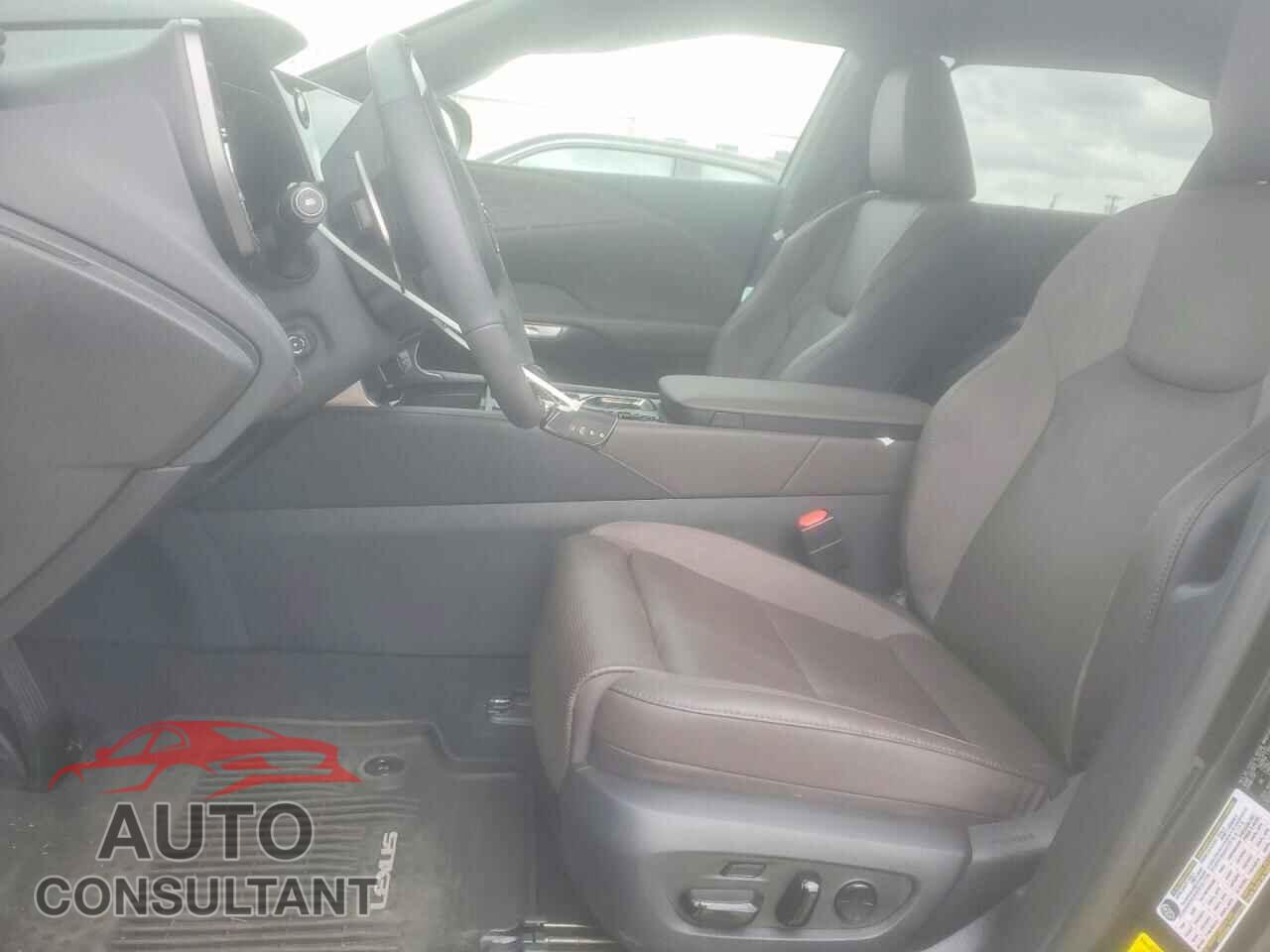 LEXUS UNKNOWN 2025 - 2T2BBMCA0SC090107