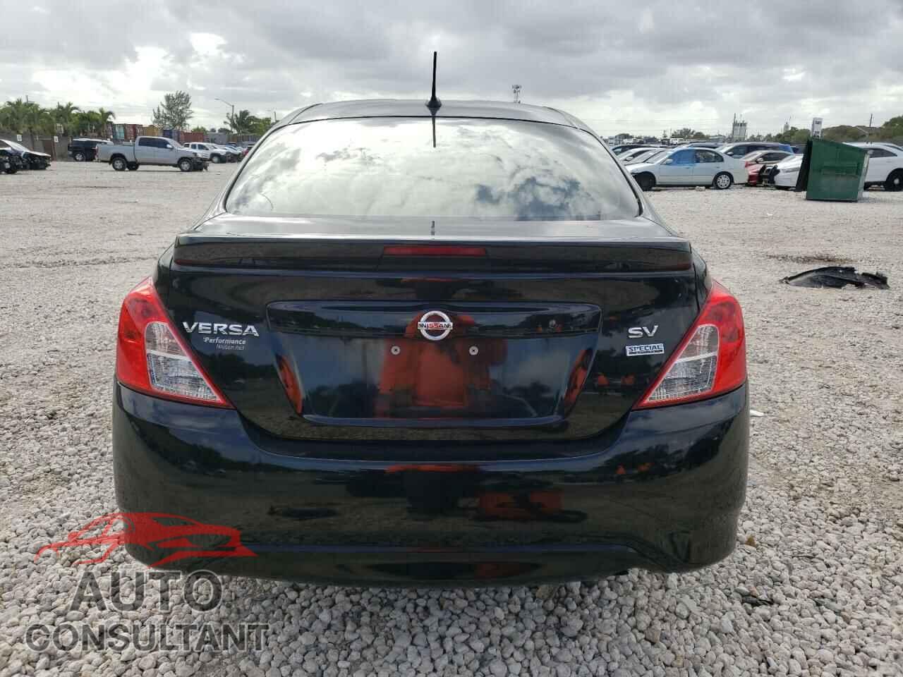 NISSAN VERSA 2019 - 3N1CN7AP3KL827888