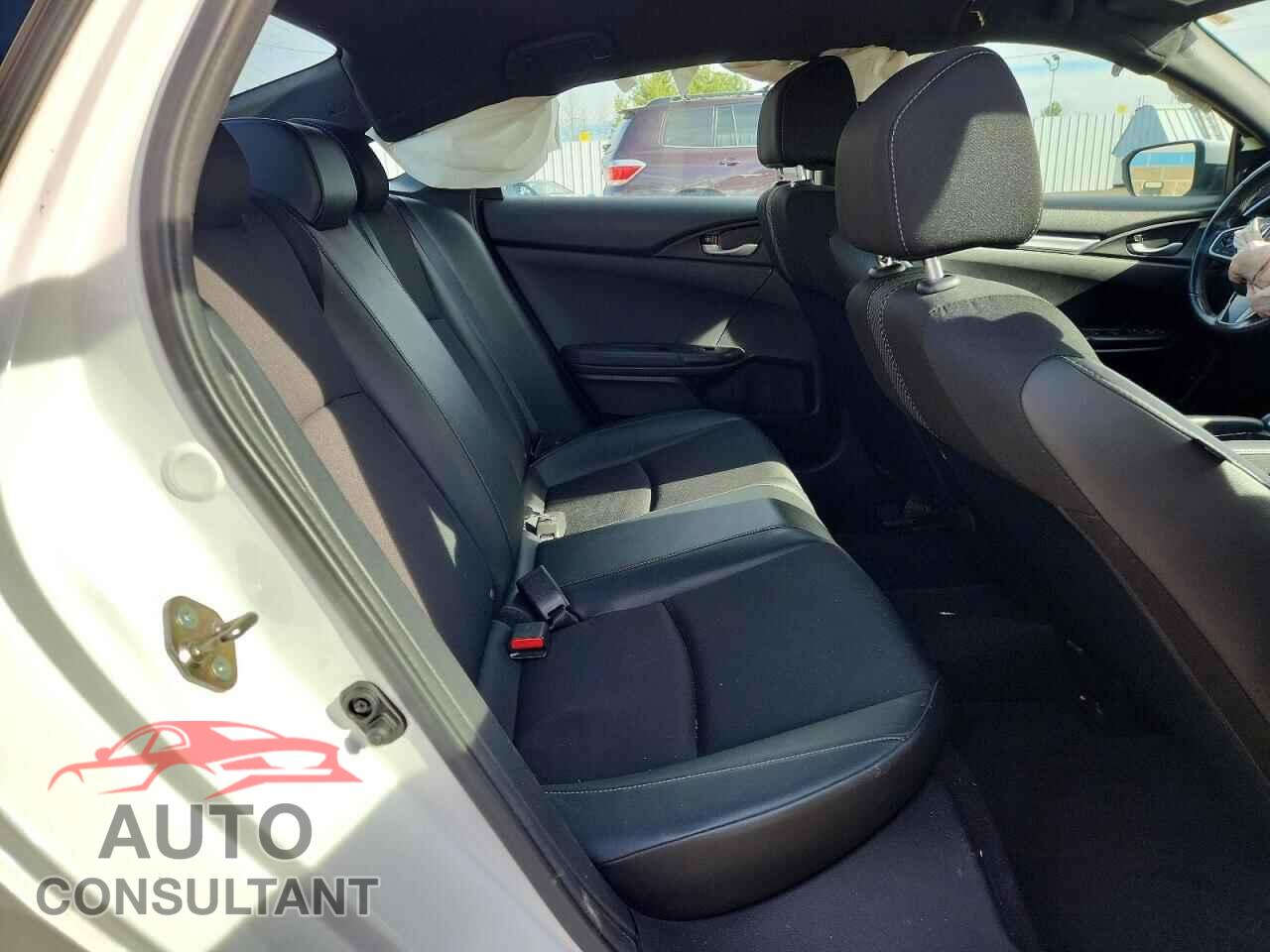 HONDA CIVIC 2019 - 2HGFC2F80KH533721