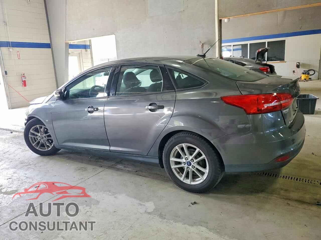 FORD FOCUS 2017 - 1FADP3F28HL222616