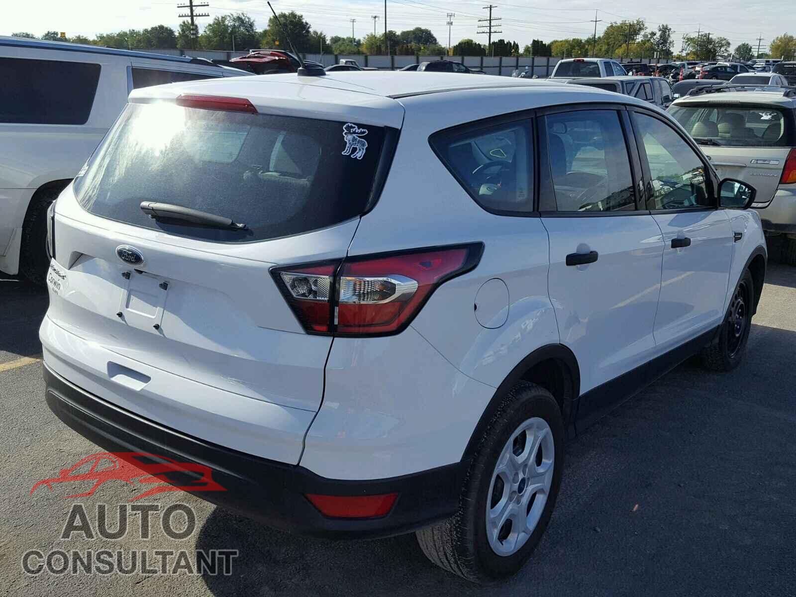 FORD ESCAPE S 2017 - 1FMCU0F73HUC79563