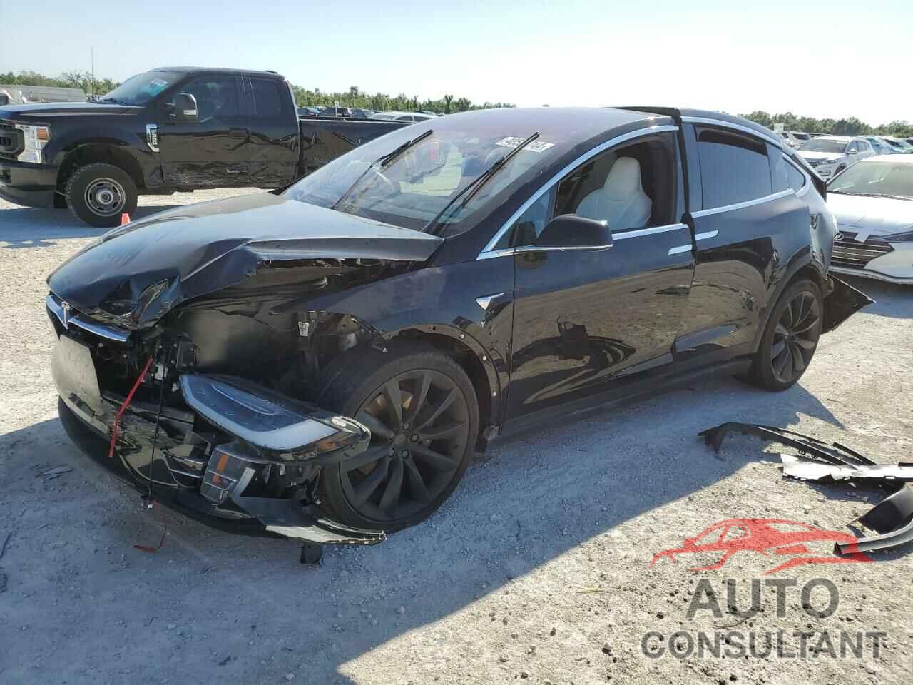 TESLA MODEL X 2018 - 5YJXCBE29JF142216