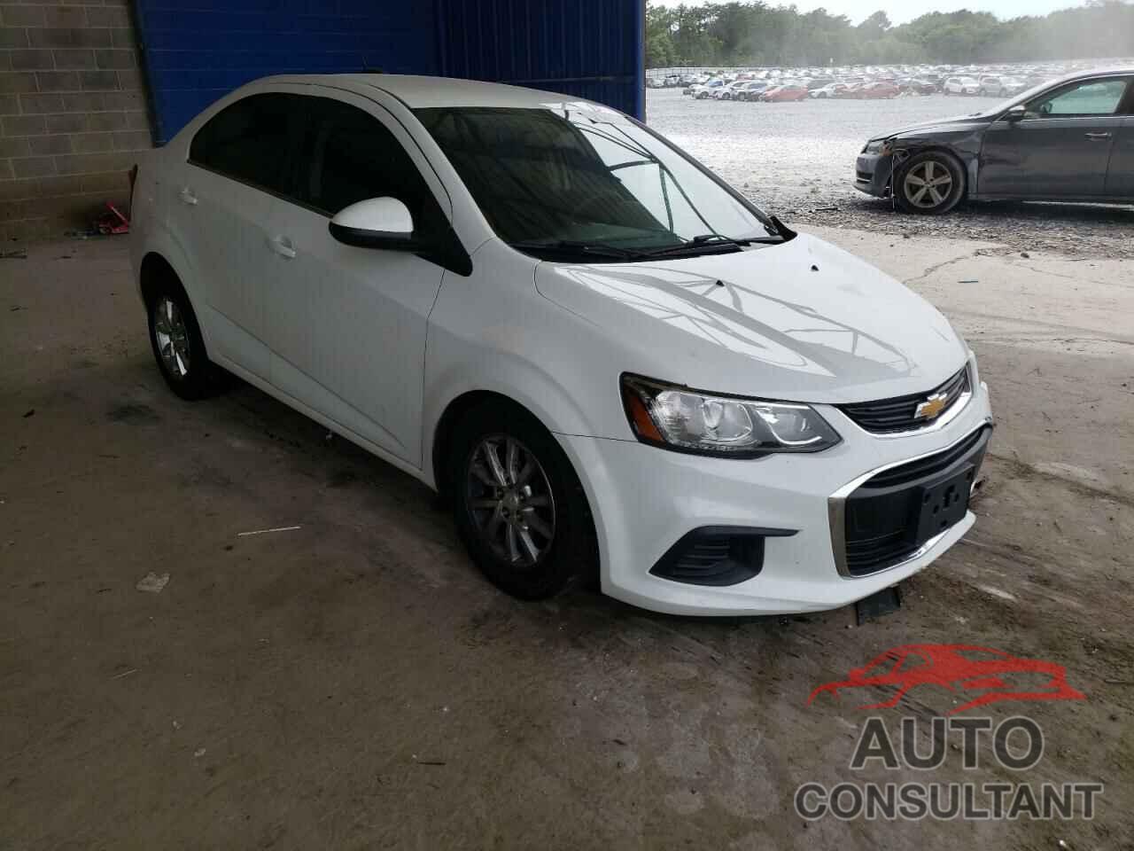 CHEVROLET SONIC 2017 - 1G1JD5SH1H4107547