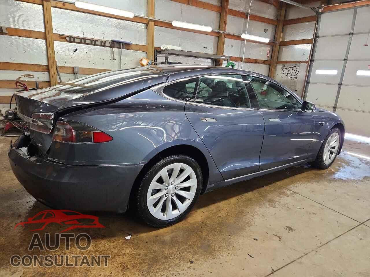 TESLA MODEL S 2020 - 5YJSA1E22LF356073