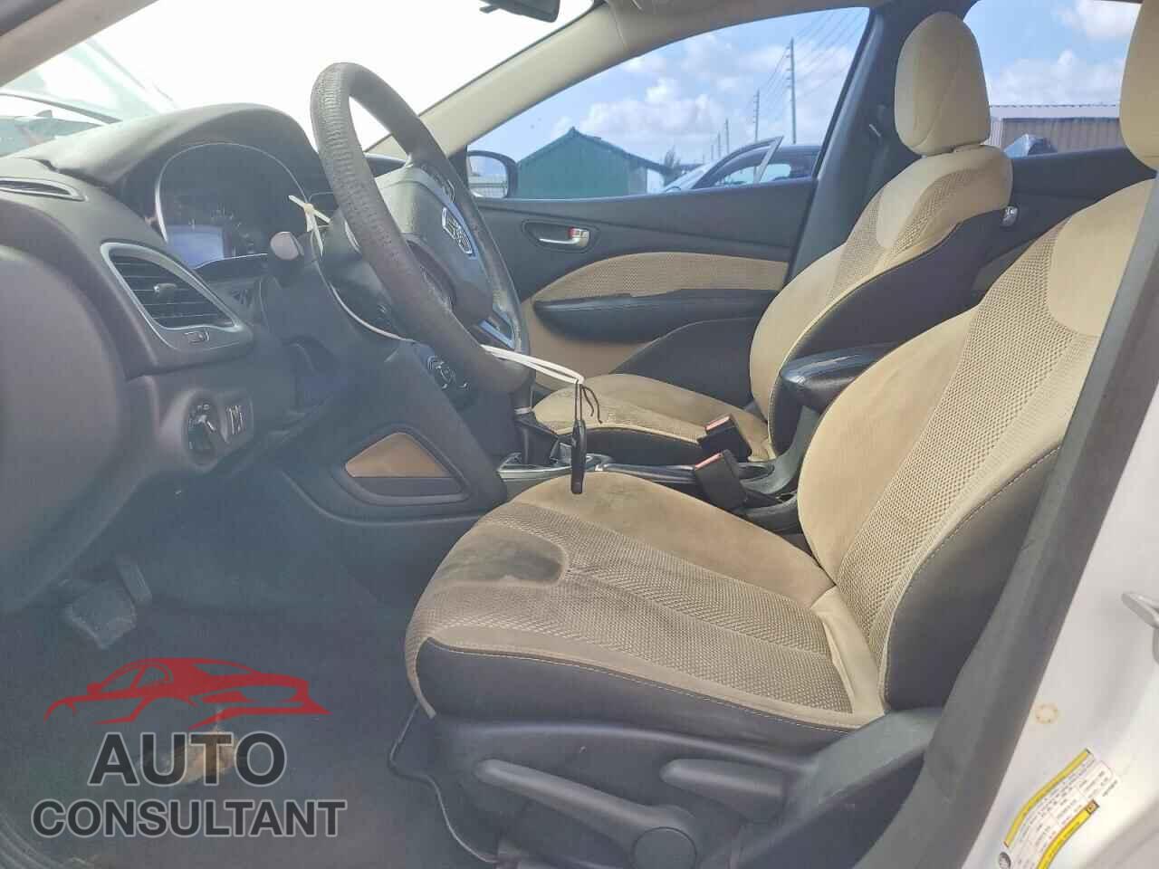 DODGE DART 2015 - 1C3CDFBB4FD172914