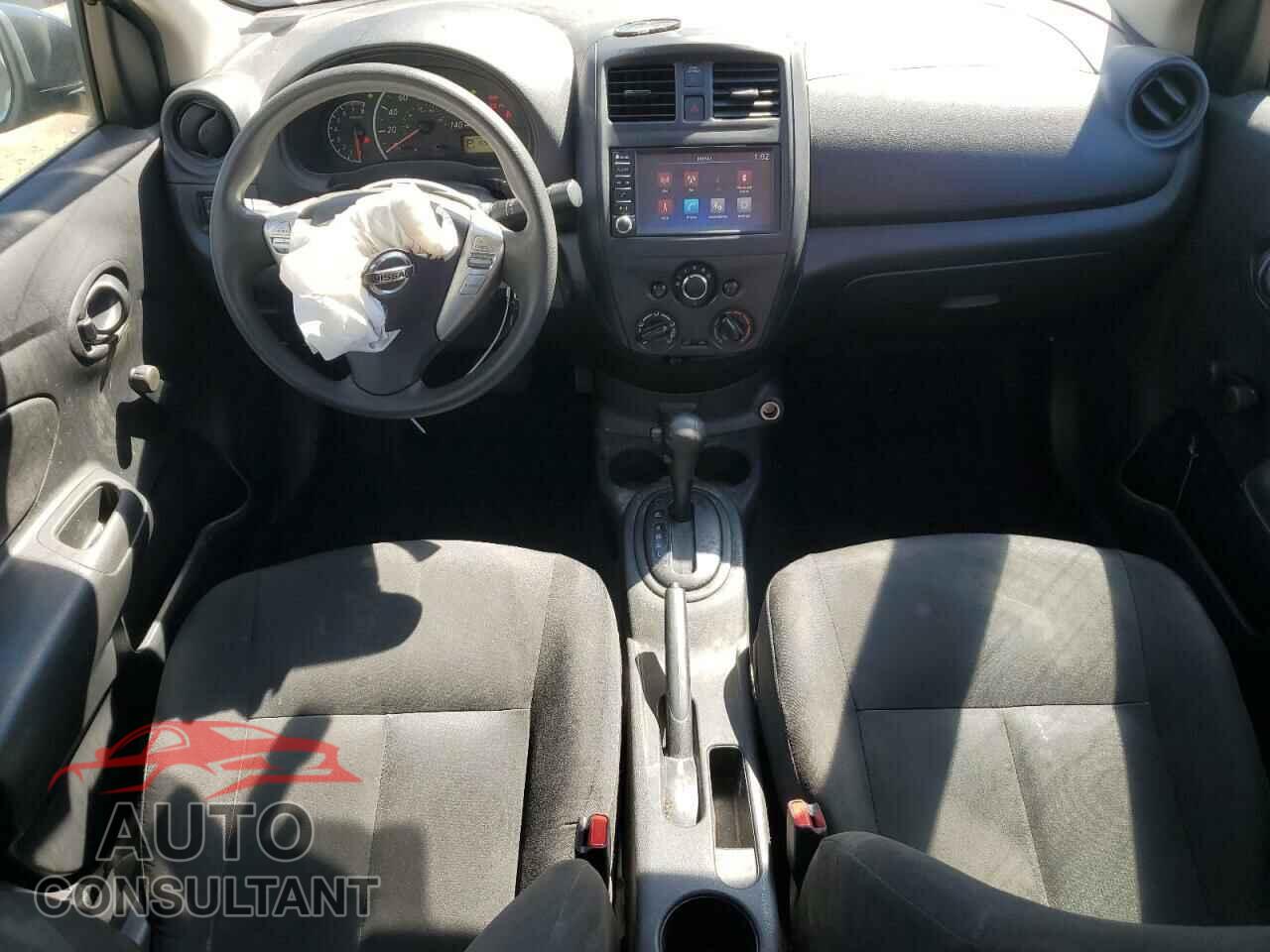 NISSAN VERSA 2019 - 3N1CN7AP3KL801243