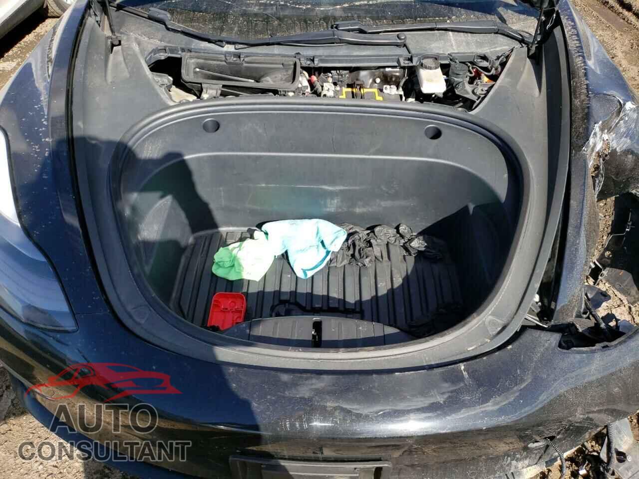 TESLA MODEL 3 2021 - 5YJ3E1EB1MF049858