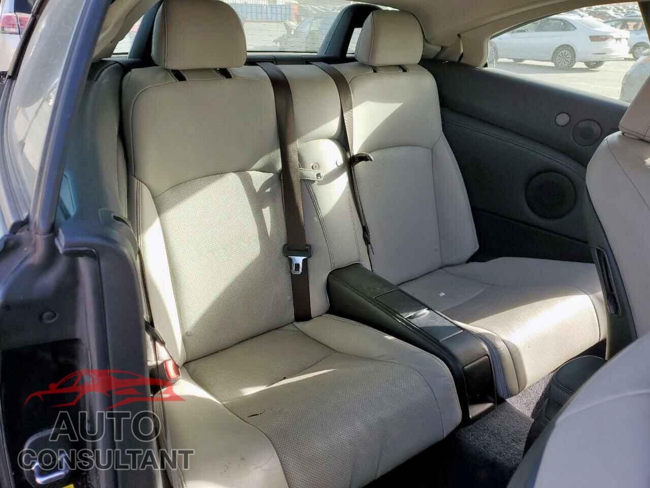 LEXUS IS 2012 - JTHFE2C24C2507432