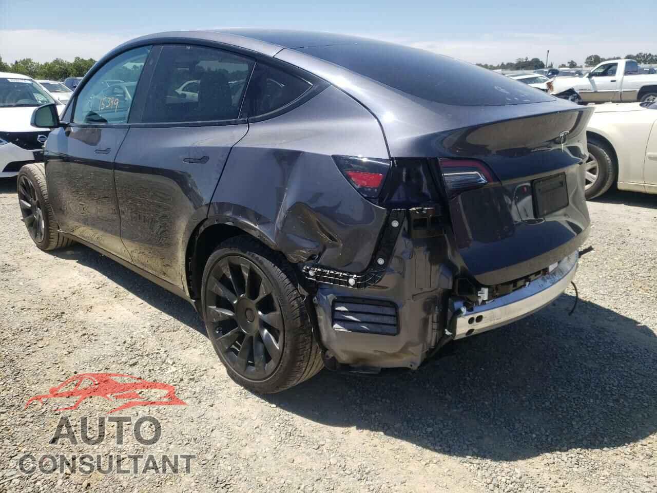 TESLA MODEL Y 2021 - 5YJYGAEEXMF212730