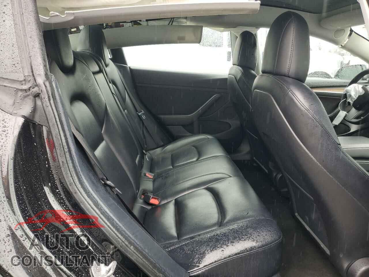 TESLA MODEL 3 2021 - 5YJ3E1EA2MF095223