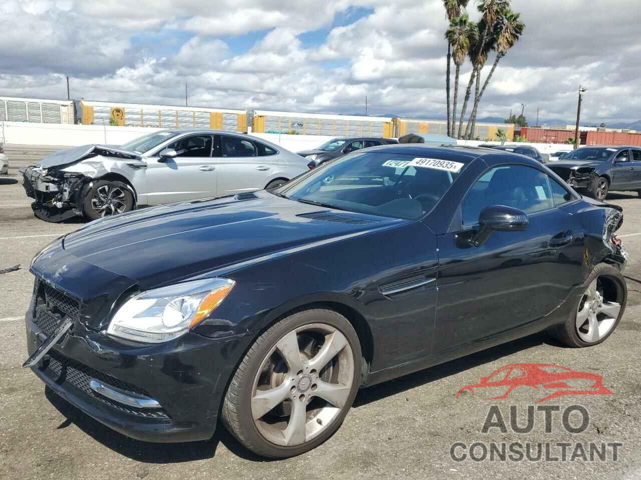MERCEDES-BENZ SLK-CLASS 2012 - WDDPK5HA1CF033101