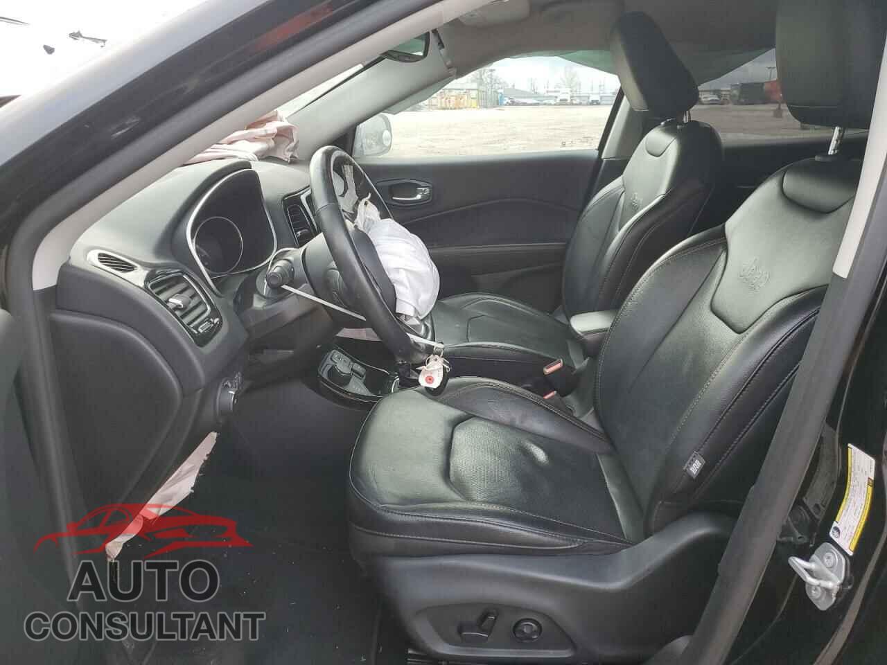 JEEP COMPASS 2019 - 3C4NJDCB1KT840155