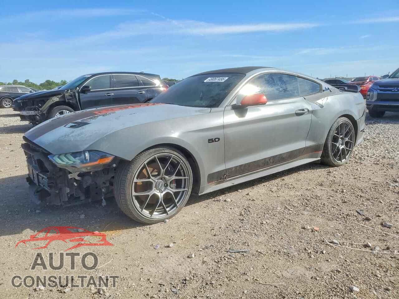 FORD MUSTANG 2019 - 1FA6P8CF7K5166676