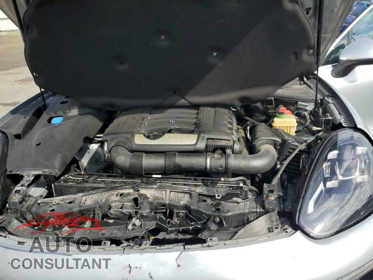 PORSCHE CAYENNE 2016 - WP1AA2A21GKA13351
