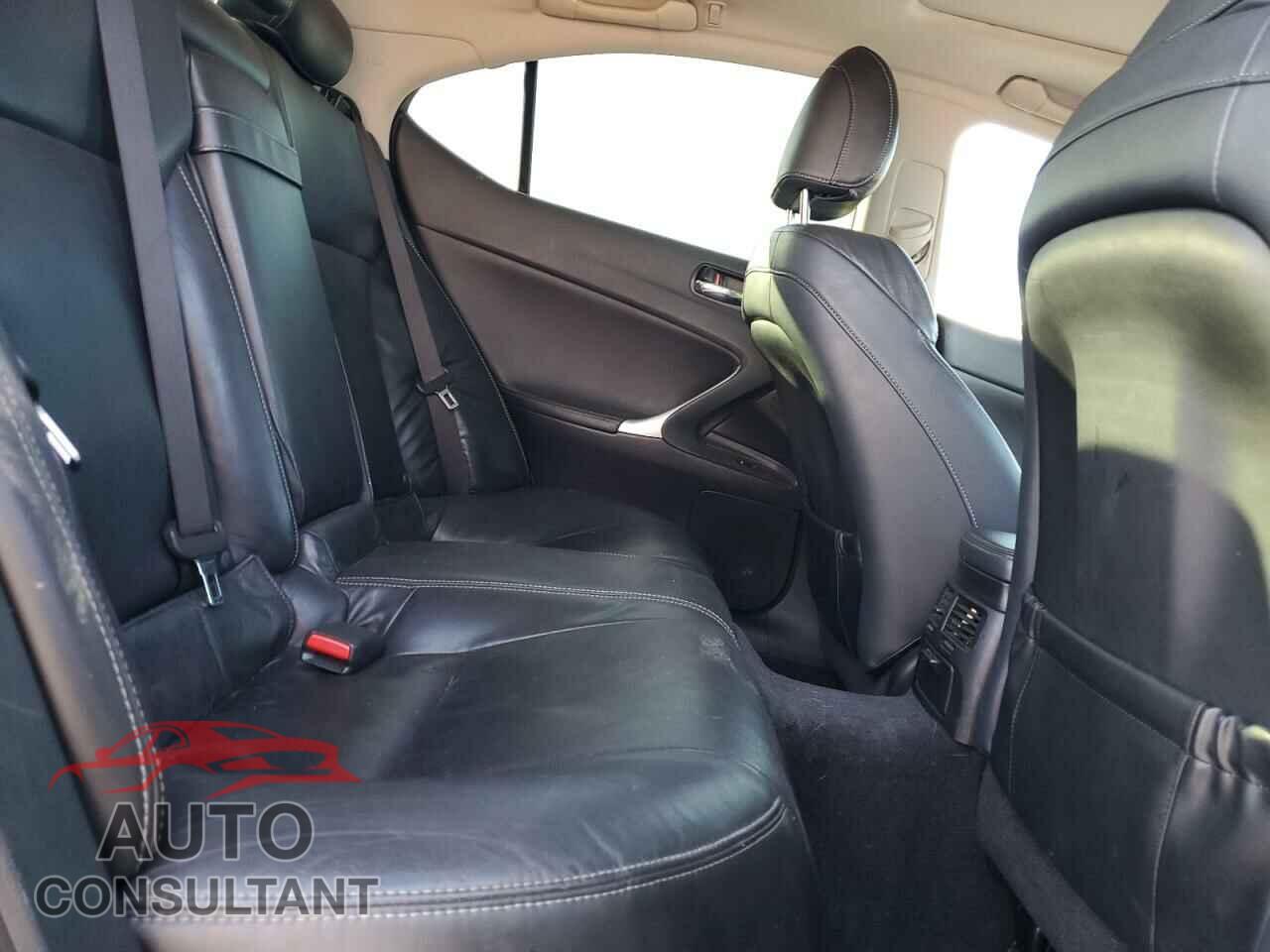 LEXUS IS 2011 - JTHBF5C20B5155489