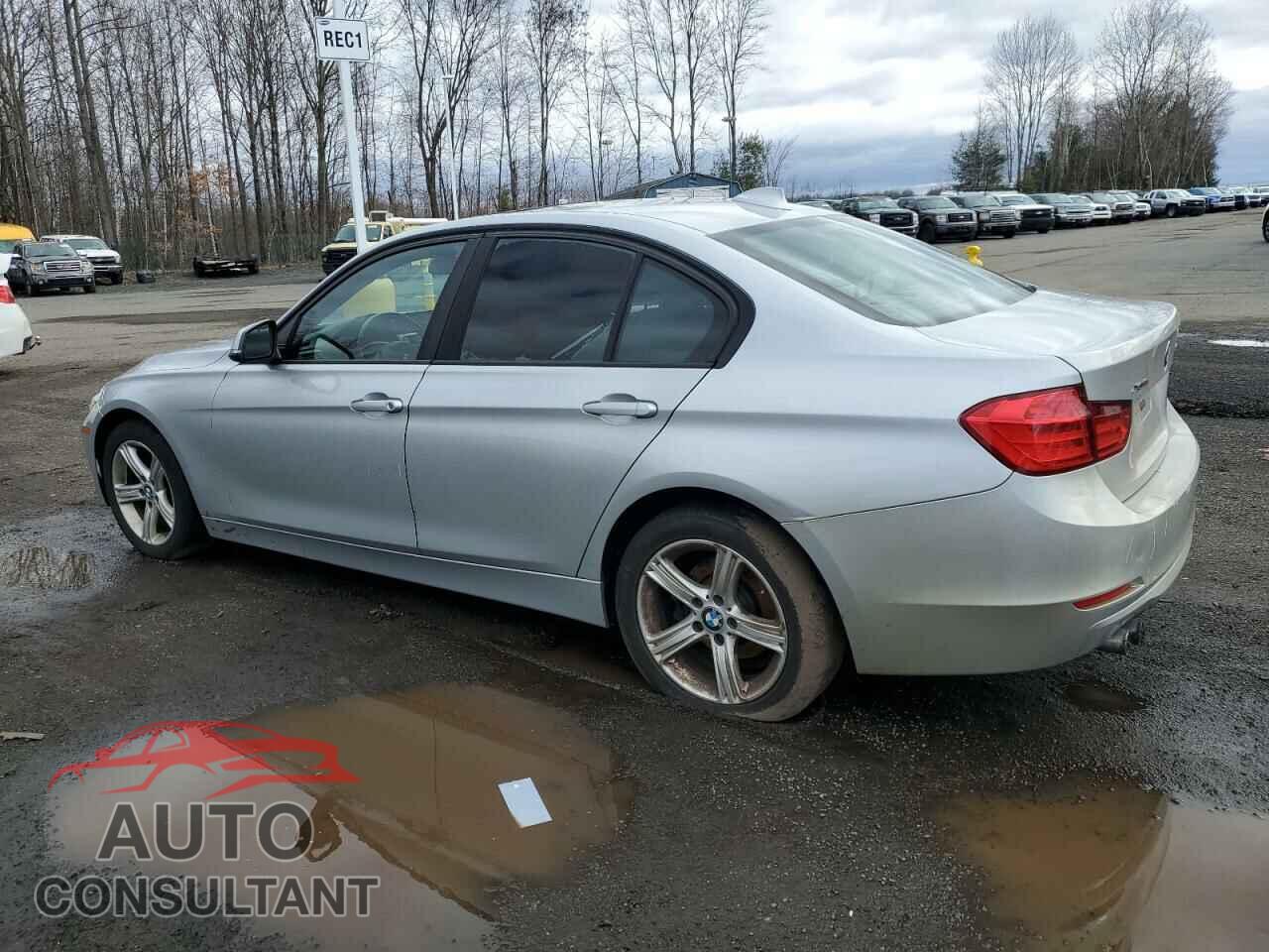 BMW 3 SERIES 2013 - WBA3B5C58DF595384