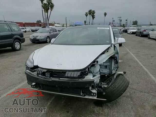 TESLA MODEL 3 2020 - 5YJ3E1EA5LF747010