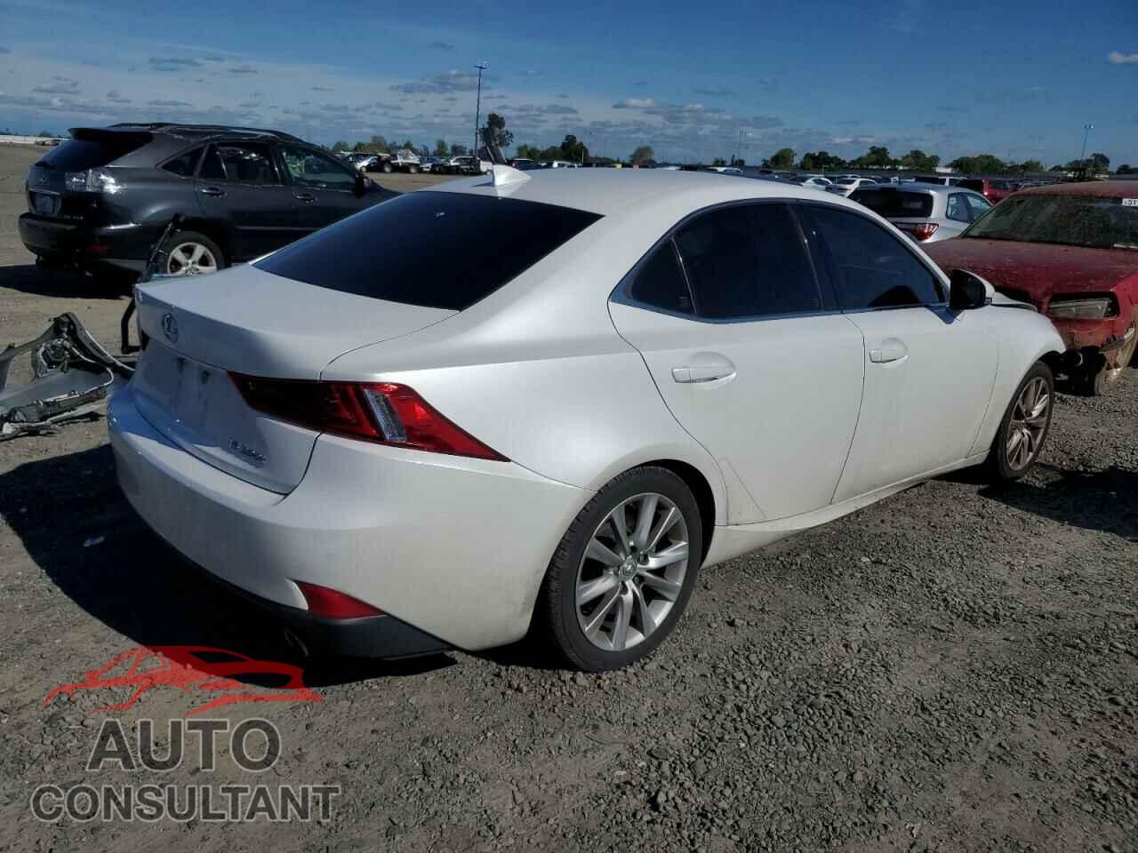 LEXUS IS 2016 - JTHBA1D2XG5030271