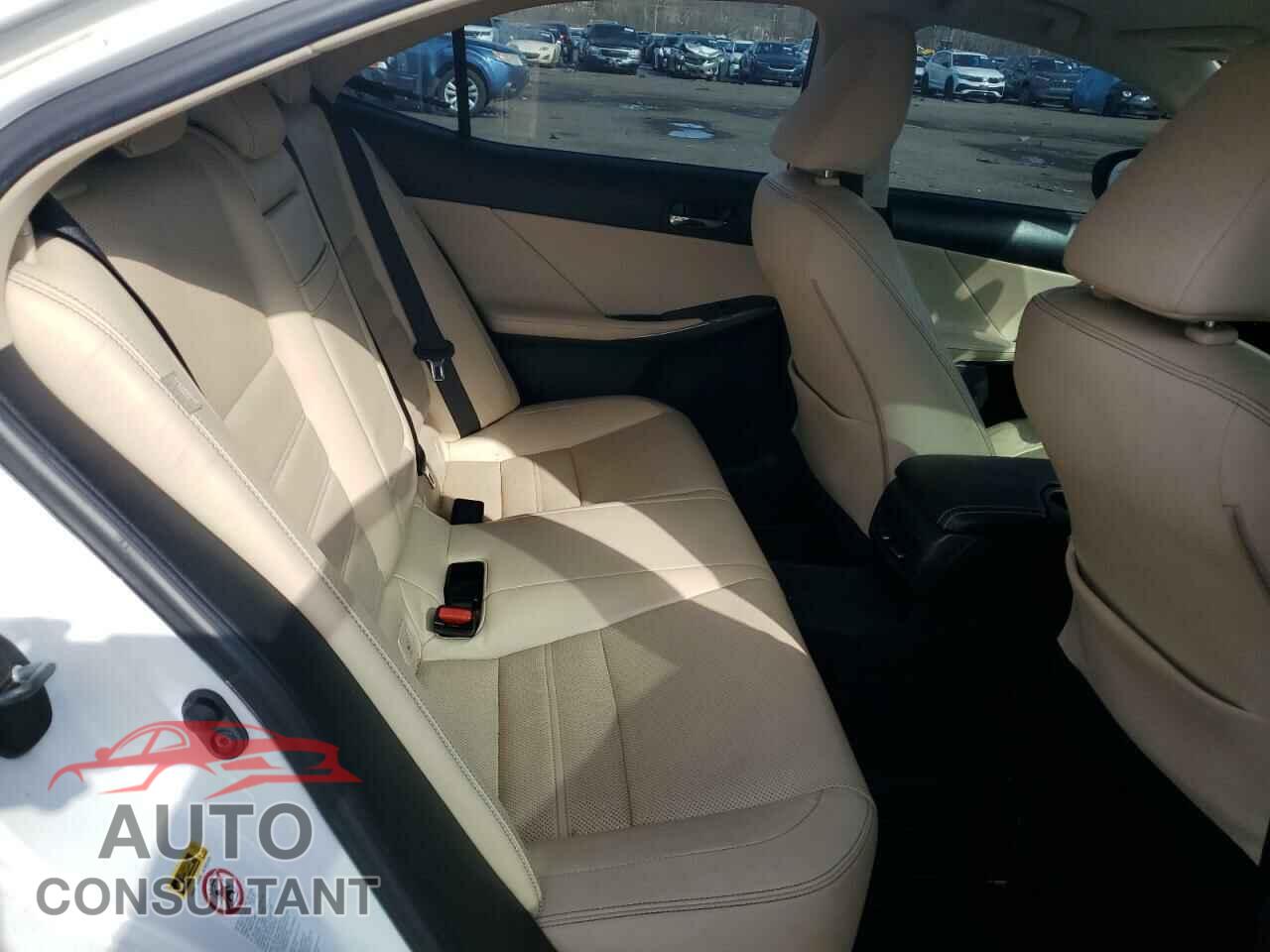 LEXUS IS 2014 - JTHCF1D26E5000624