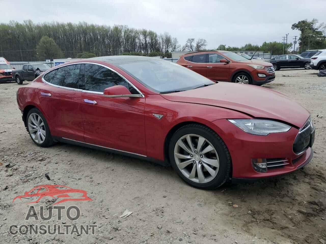 TESLA MODEL S 2015 - 5YJSA1E29FF112716