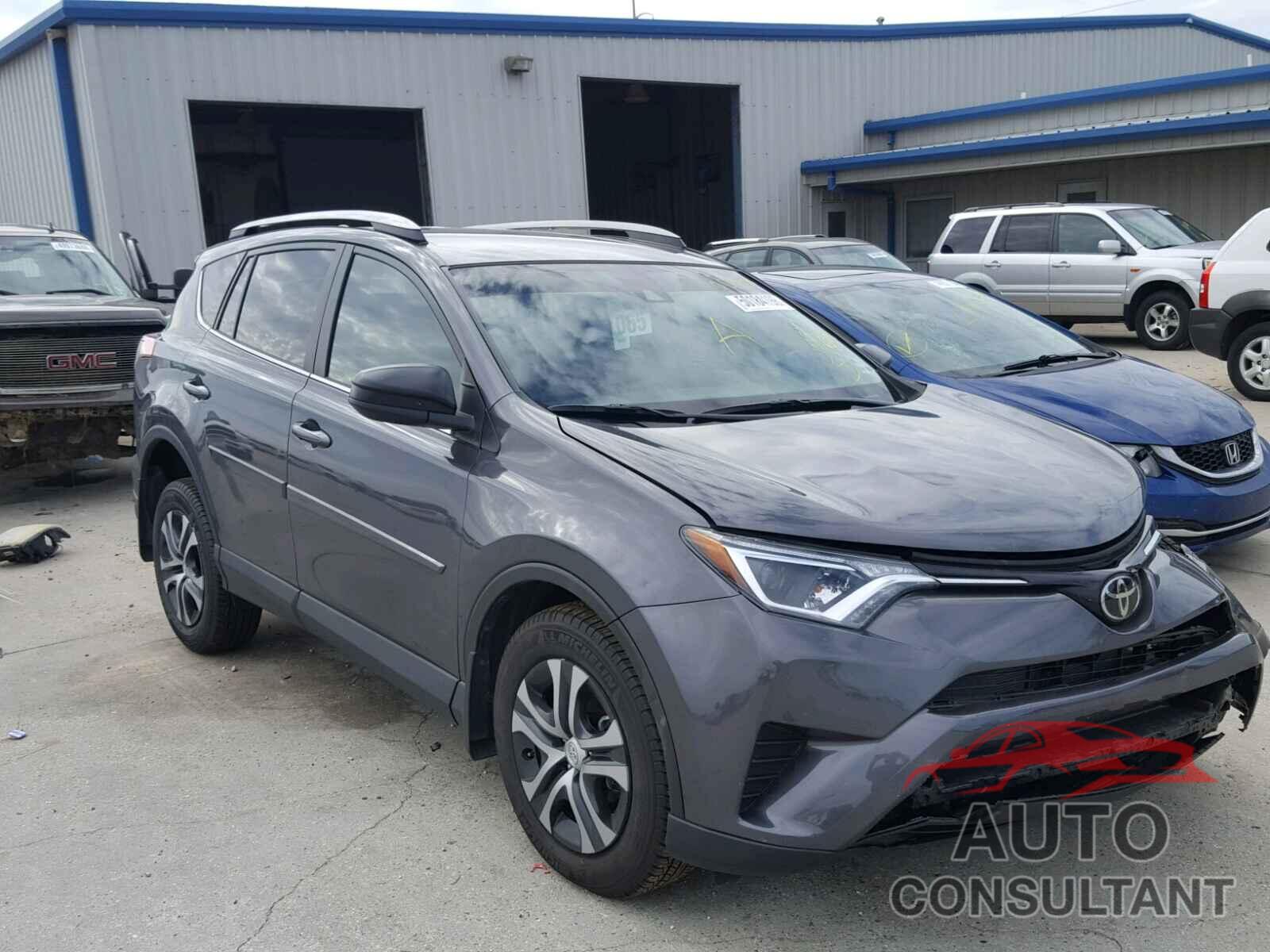 TOYOTA RAV4 LE 2018 - 2T3ZFREV9JW488294