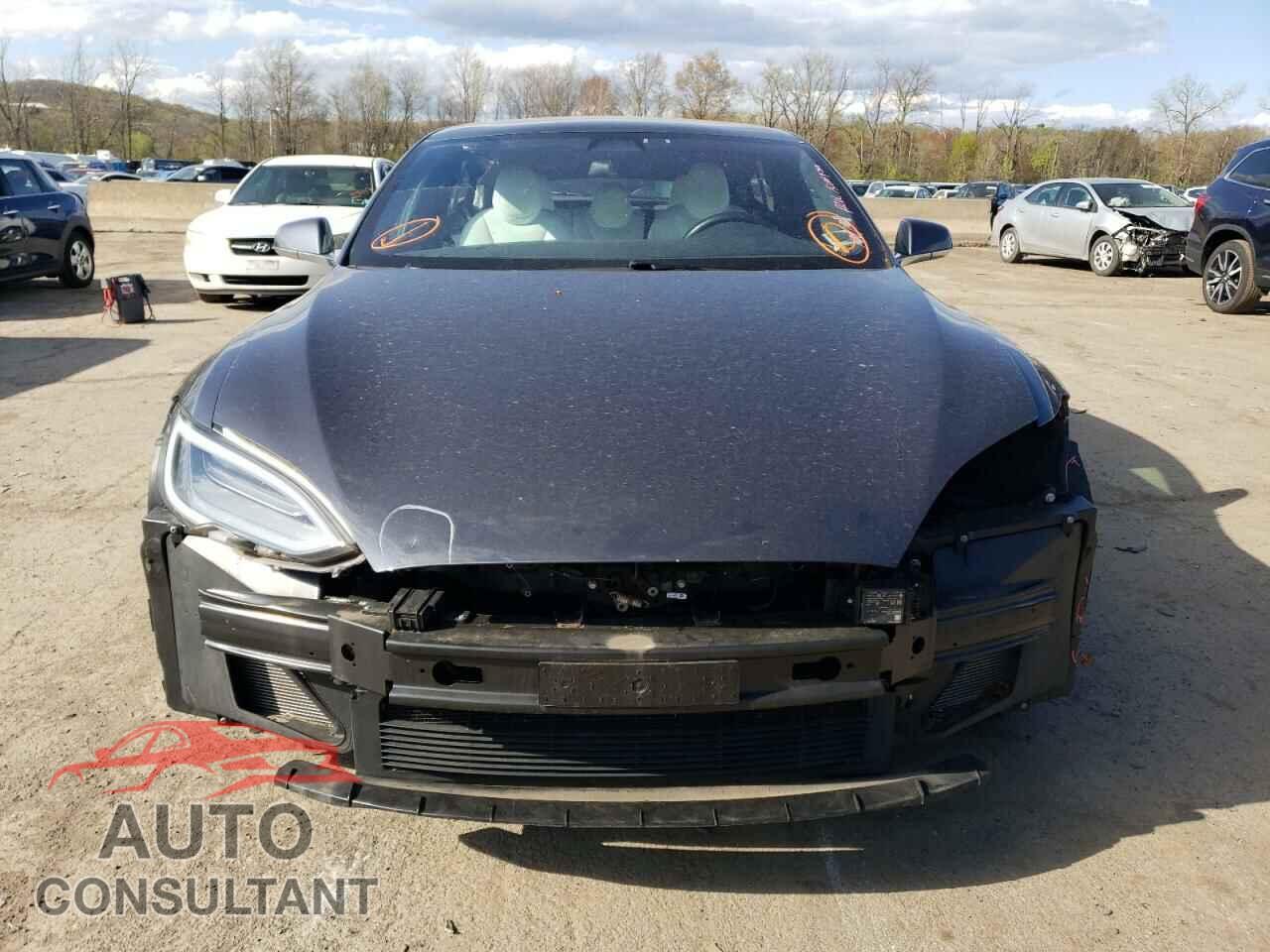TESLA MODEL S 2020 - 5YJSA1E26LF381901