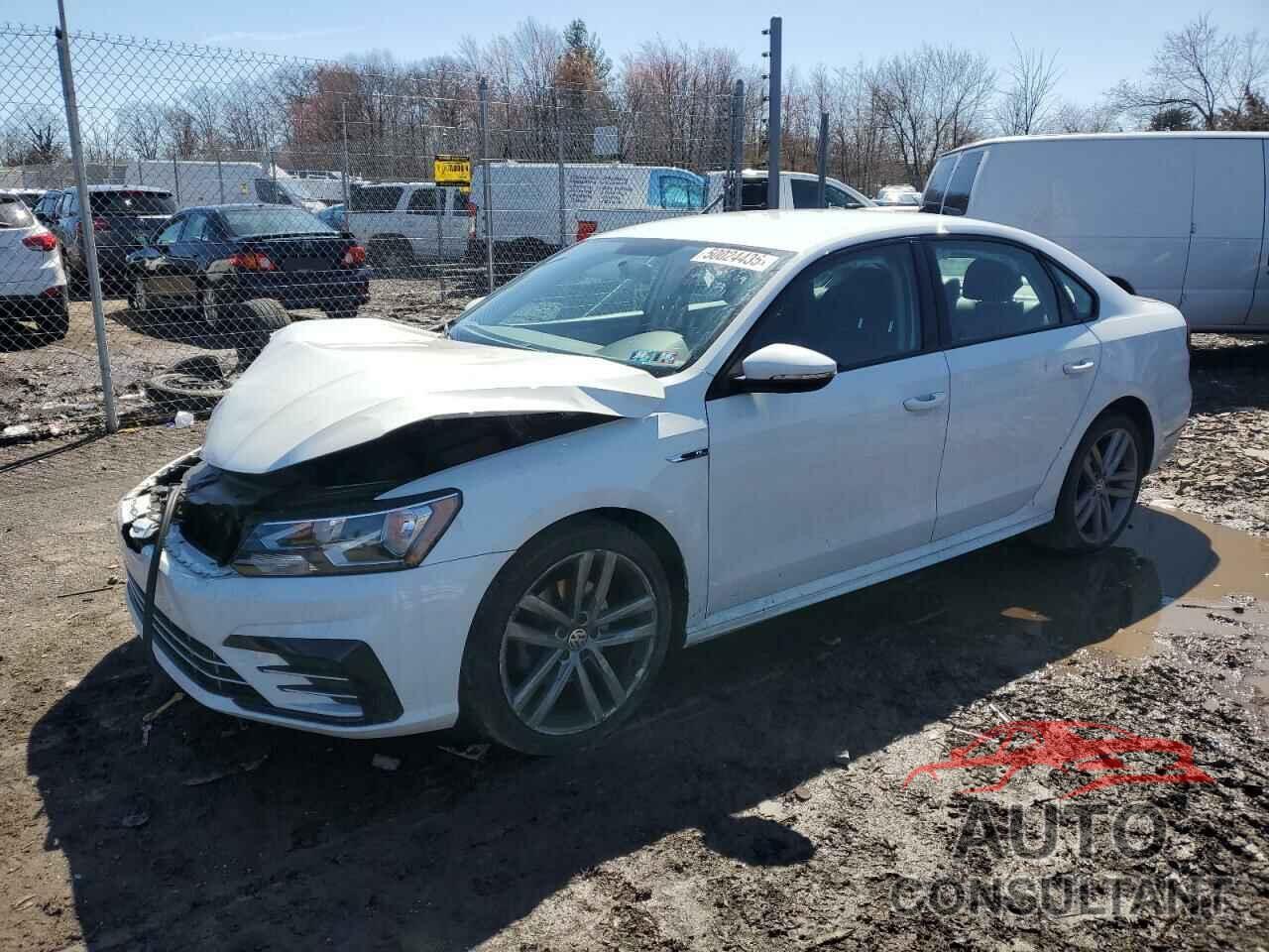 VOLKSWAGEN PASSAT 2018 - 1VWAA7A38JC043369