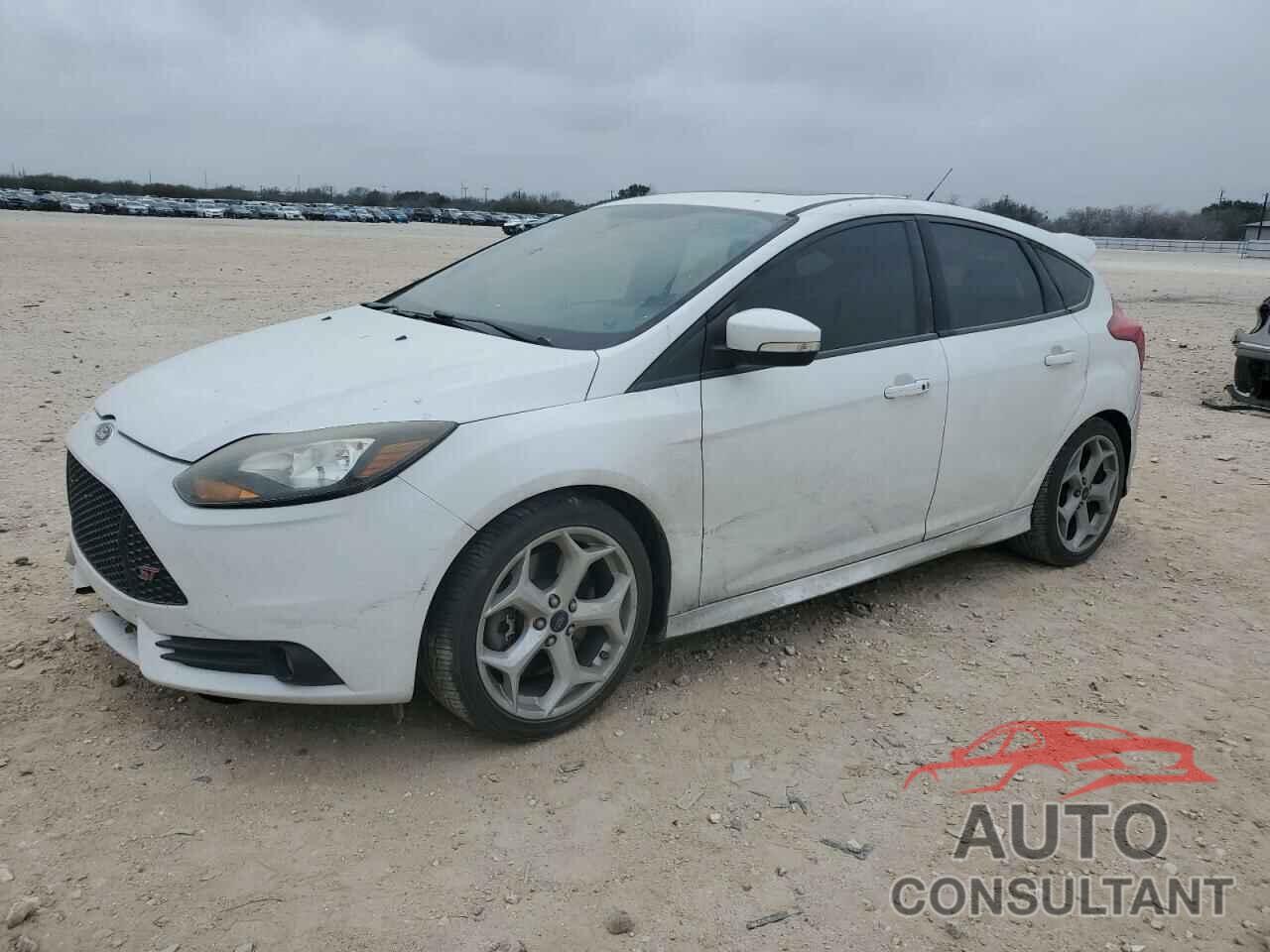 FORD FOCUS 2014 - 1FADP3L92EL425725