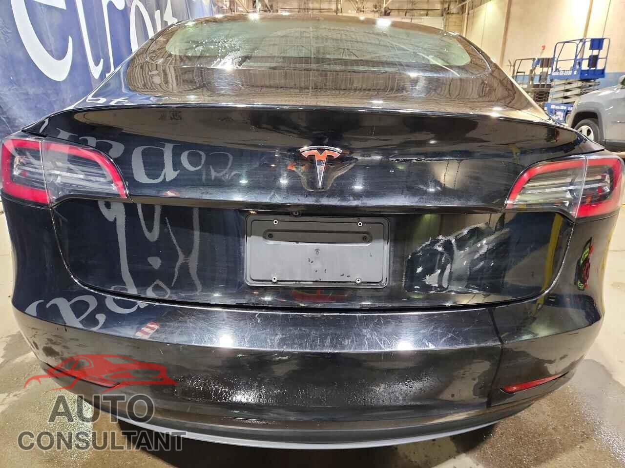 TESLA MODEL 3 2023 - 5YJ3E1EA7PF448995