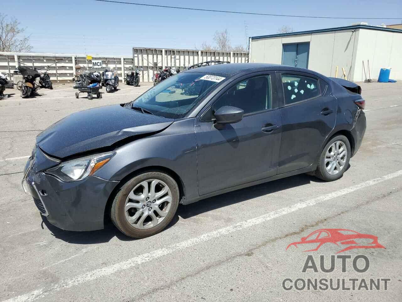 TOYOTA YARIS 2017 - 3MYDLBYV1HY168835