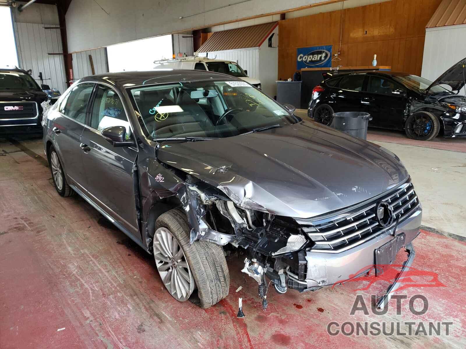 VOLKSWAGEN PASSAT 2017 - 1VWBT7A30HC073801