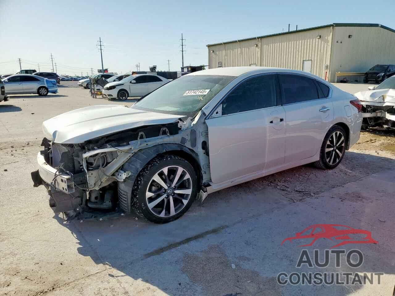 NISSAN ALTIMA 2017 - 1N4AL3AP0HC484776