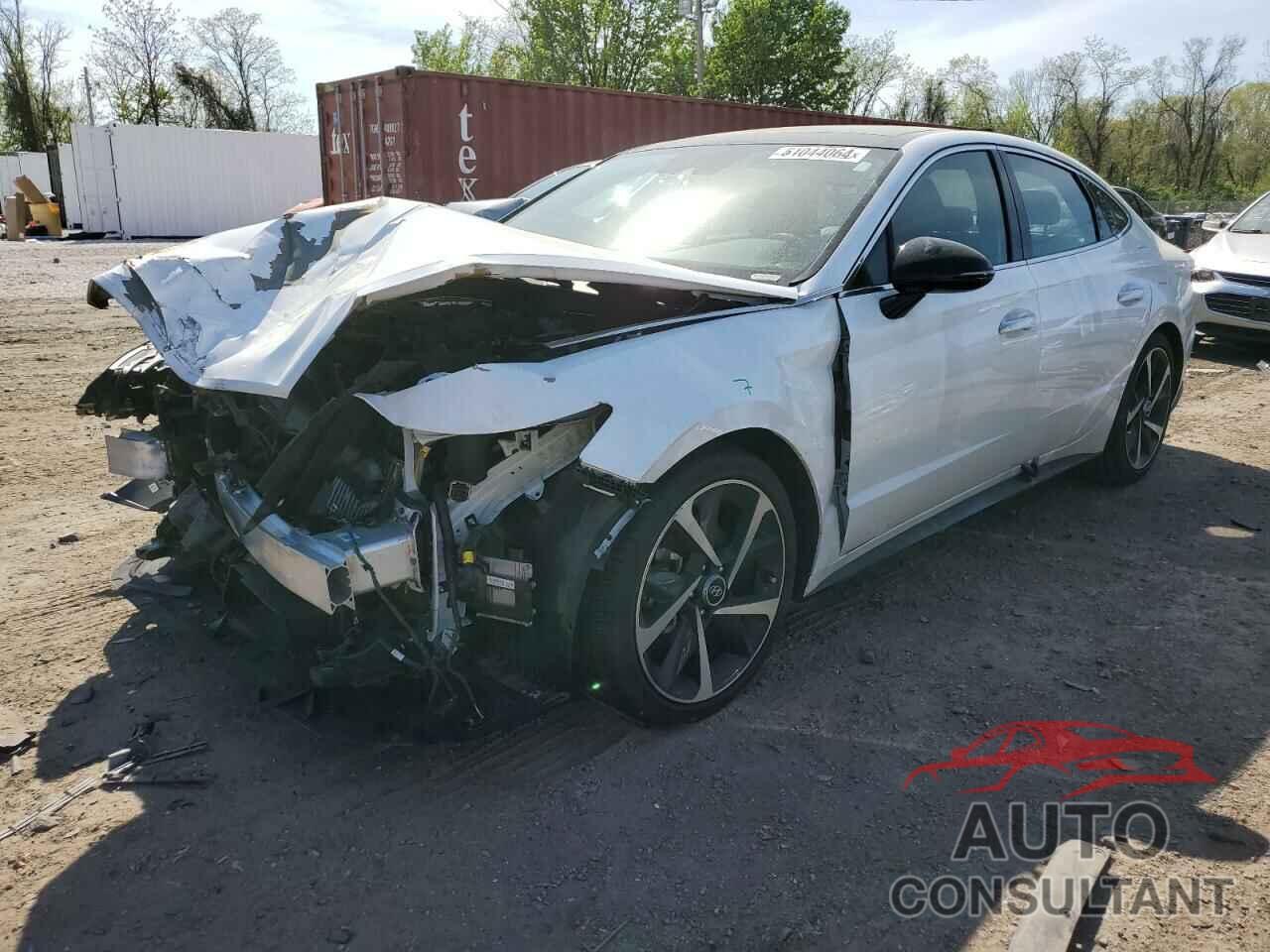 HYUNDAI SONATA 2023 - KMHL44J2XPA263167