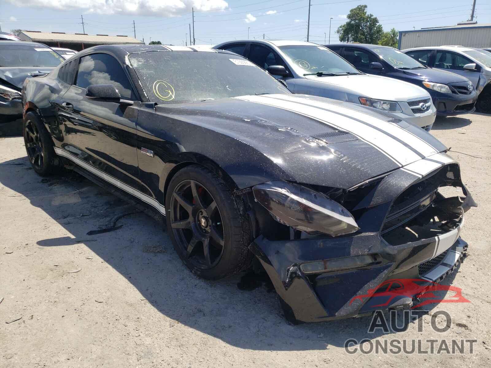 FORD MUSTANG 2019 - 1FA6P8CF8K5122444