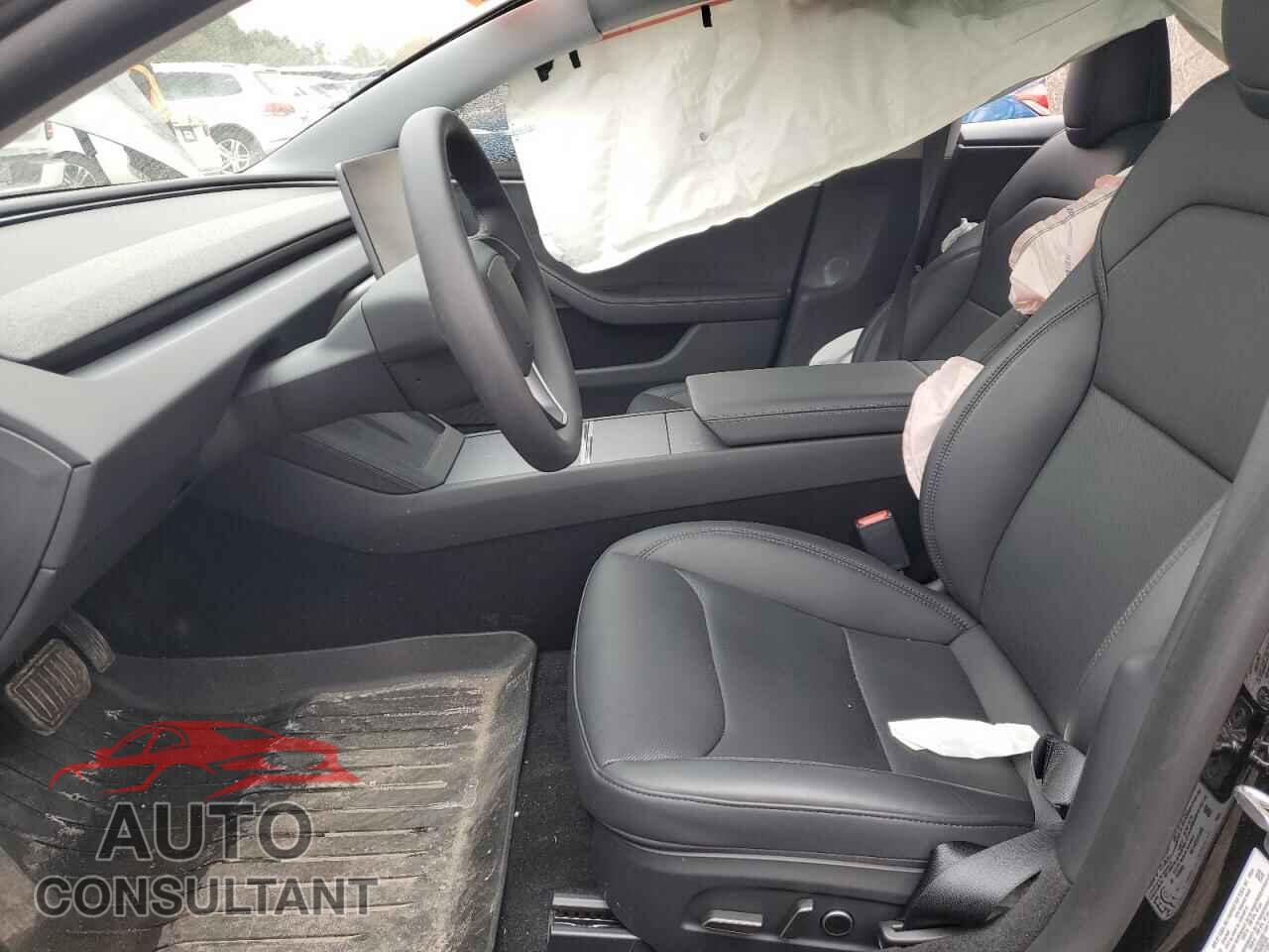 TESLA MODEL 3 2024 - 5YJ3E1EB6RF850924