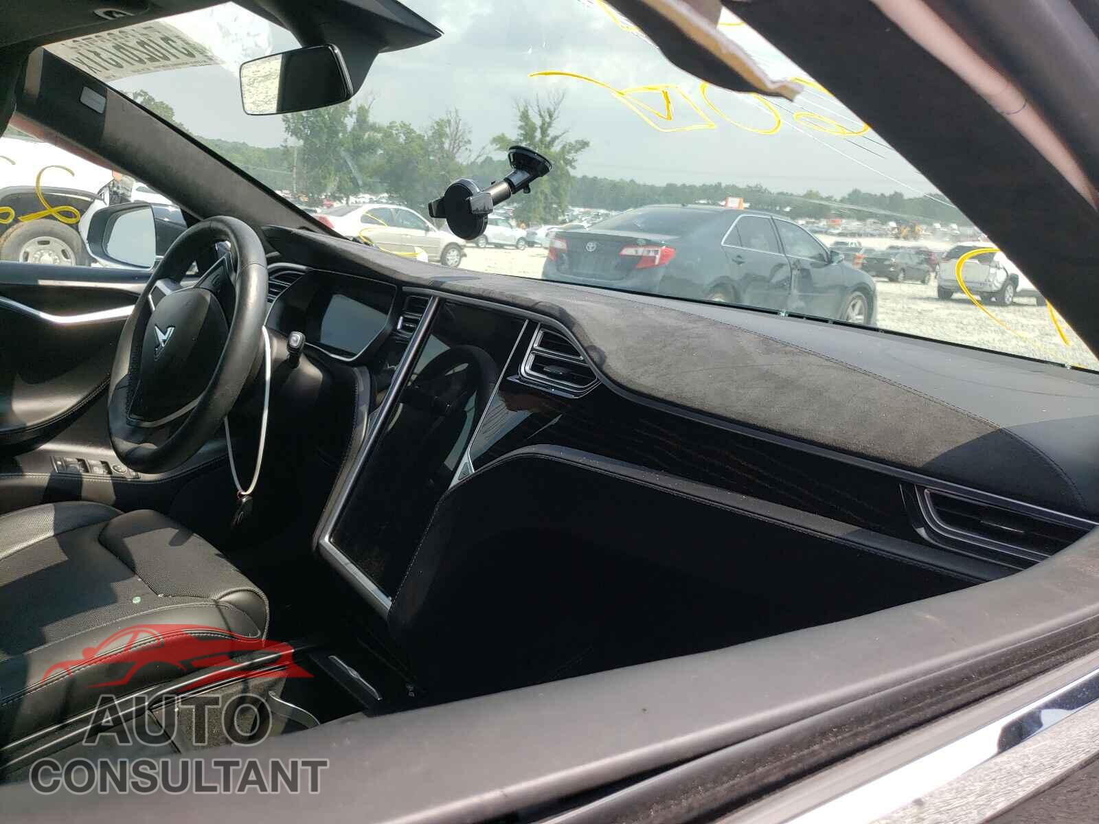 TESLA MODEL S 2017 - 5YJSA1E20HF185850