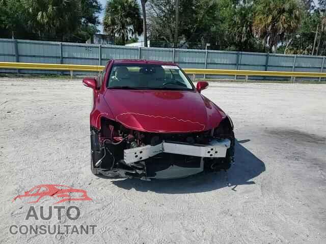 LEXUS IS 2012 - JTHFF2C20C2521826